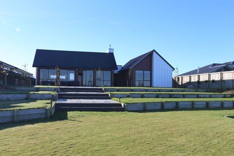 Photo of property in 15 Waterton Point, Huntingdon, Ashburton, 7774