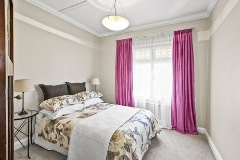 Photo of property in 2 Rawhiti Street, Vogeltown, New Plymouth, 4310