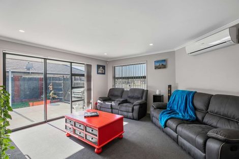 Photo of property in 6 Leet Crescent, Papamoa Beach, Papamoa, 3118