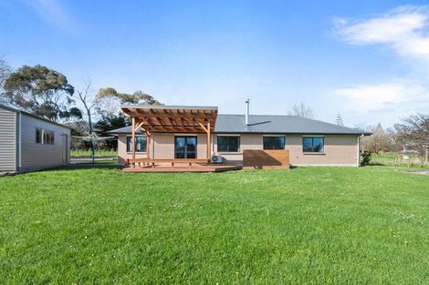 Photo of property in 841 Makerua Road, Tokomaru, Palmerston North, 4474