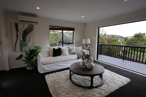 Photo of property in 141 West Harbour Drive, West Harbour, Auckland, 0618