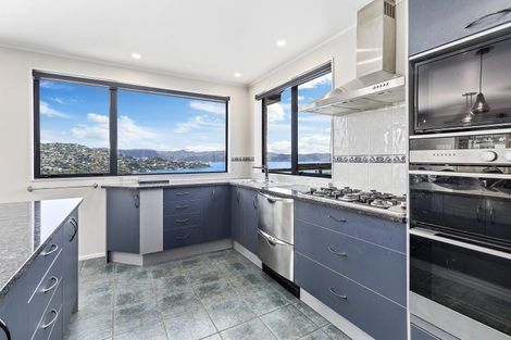 Photo of property in 35 Kaikoura Street, Maupuia, Wellington, 6022