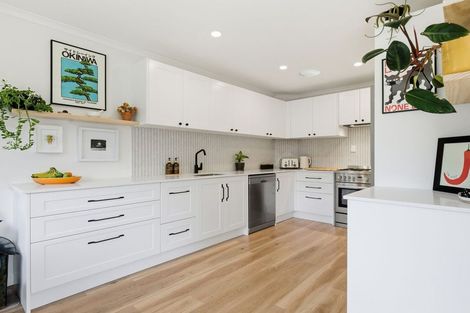 Photo of property in 36 Webb Place, Papamoa Beach, Papamoa, 3118