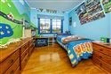 Photo of property in 8 Cargill Street, Papakura, 2110