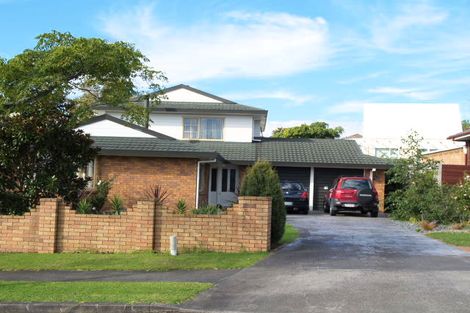 Photo of property in 20 Fieldstone Court, Northpark, Auckland, 2013