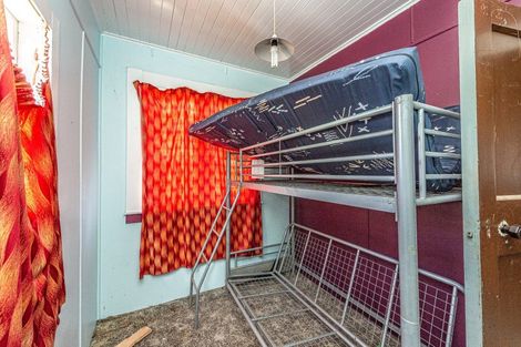 Photo of property in 25 Manuka Street, Castlecliff, Whanganui, 4501