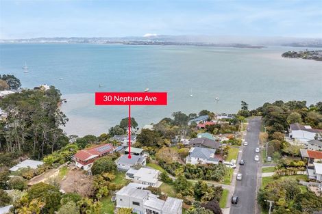 Photo of property in 30 Neptune Avenue, Beach Haven, Auckland, 0626