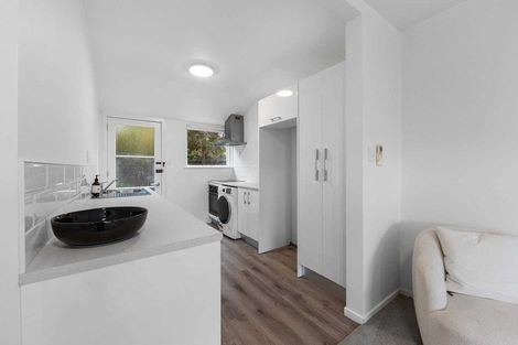 Photo of property in 4/30b Nortons Road, Avonhead, Christchurch, 8042