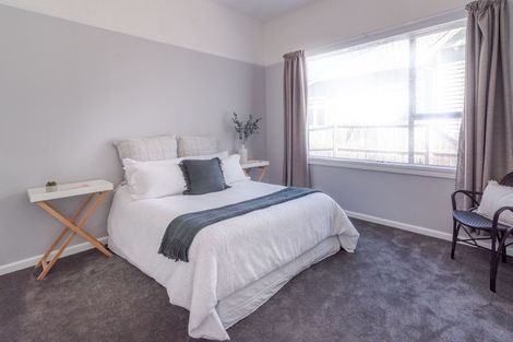 Photo of property in 128 Somerfield Street, Somerfield, Christchurch, 8024