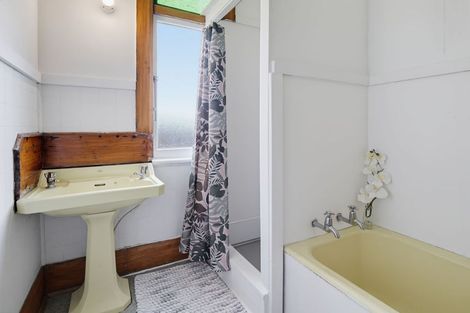 Photo of property in 68 Chelwood Street, Takaro, Palmerston North, 4412
