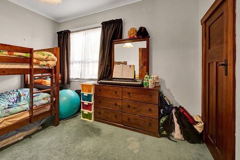 Photo of property in 45 Mangorei Road, Strandon, New Plymouth, 4312