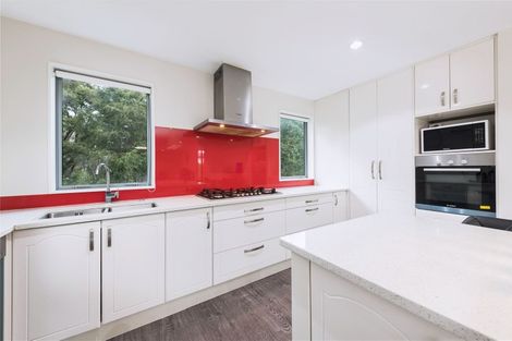 Photo of property in 96 San Valentino Drive, Henderson, Auckland, 0612