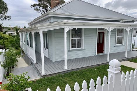 Photo of property in 29 Ewen Alison Avenue, Devonport, Auckland, 0624