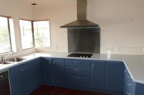 Photo of property in 75 Barbados Way, One Tree Point, 0118