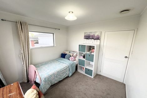 Photo of property in 165 Forrest Hill Road, Forrest Hill, Auckland, 0620