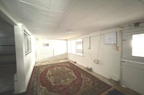 Photo of property in 64 Sylvan Crescent, Te Atatu South, Auckland, 0610