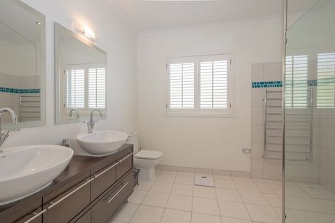 Photo of property in 2 Elderberry Crescent, Wanaka, 9305