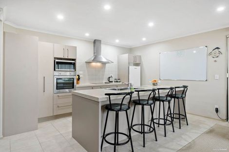 Photo of property in 17 Durbin Court, Greenhithe, Auckland, 0632