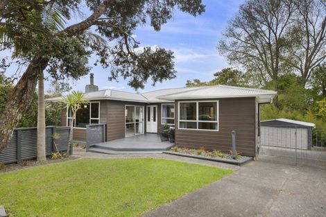 Photo of property in 49 Cron Avenue, Te Atatu South, Auckland, 0610