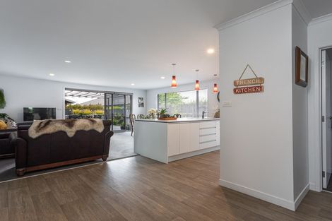 Photo of property in 72 Golden Sands Drive, Papamoa Beach, Papamoa, 3118