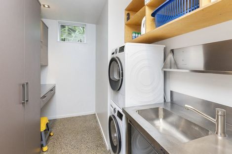 Photo of property in 3 Sasaram Lane, Cashmere, Christchurch, 8022