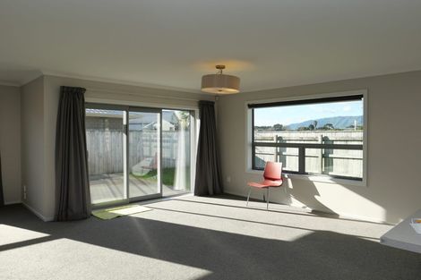 Photo of property in 94 Mazengarb Road, Paraparaumu Beach, Paraparaumu, 5032