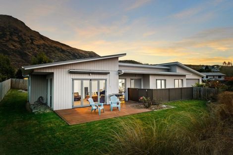 Photo of property in 13 Quill Street, Lake Hayes, Queenstown, 9304