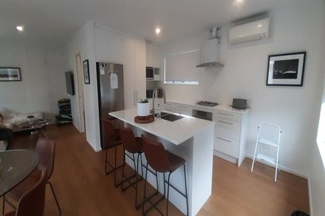 Photo of property in 2/37b Main Road, Redcliffs, Christchurch, 8081