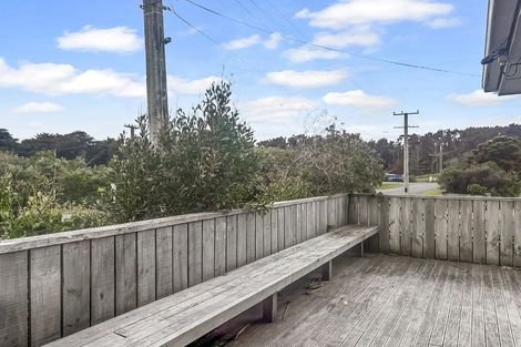 Photo of property in 79 Nash Parade, Foxton Beach, Foxton, 4815