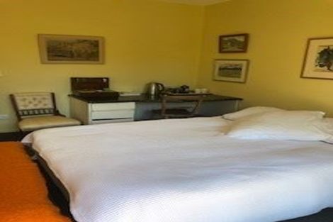 Photo of property in 154 Papanui Road, Merivale, Christchurch, 8014