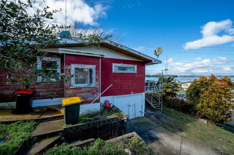 Photo of property in 10 Omokoroa Road, Omokoroa, 3114