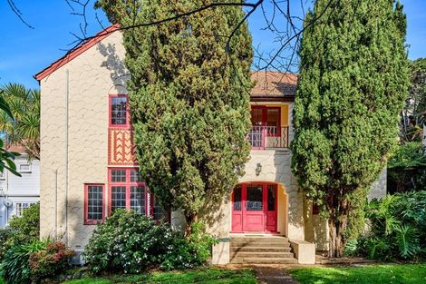 Photo of property in 3 Waiteata Road, Kelburn, Wellington, 6012