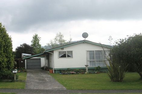 Photo of property in 24 Neri Crescent, Pomare, Rotorua, 3015