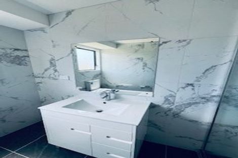 Photo of property in 2/19 Dunstan Place, Otara, Auckland, 2023