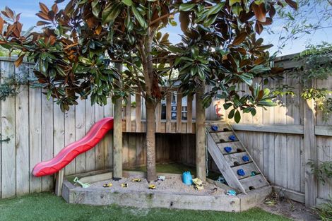 Photo of property in 95 Sandhurst Drive, Papamoa Beach, Papamoa, 3118