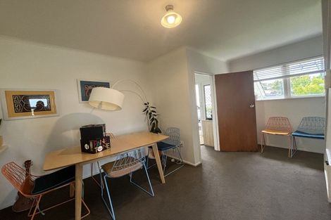 Photo of property in 2/30 Martin Crescent, Northcote, Auckland, 0627