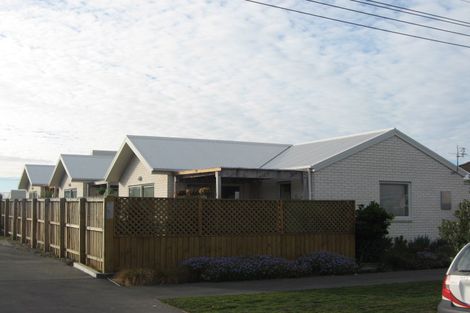 Photo of property in 3/21 Union Street, New Brighton, Christchurch, 8061
