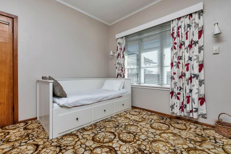 Photo of property in 1231 New North Road, Avondale, Auckland, 1026