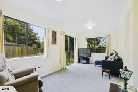 Photo of property in 26 Kingsclere Place, Goodwood Heights, Auckland, 2105