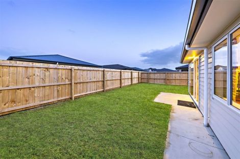 Photo of property in 7 Rere Close, Takanini, 2112