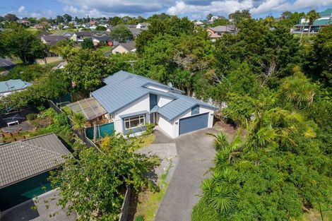 Photo of property in 18 Cinnabar Place, Westgate, Auckland, 0614