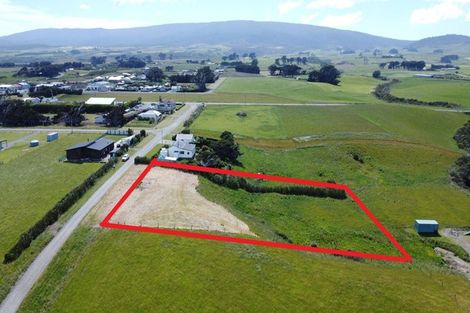 Photo of property in 19 Dudley Street, Orepuki, Riverton, 9881