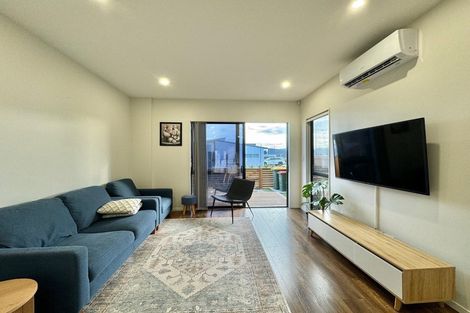 Photo of property in 24 Parahau Road, Papakura, 2110