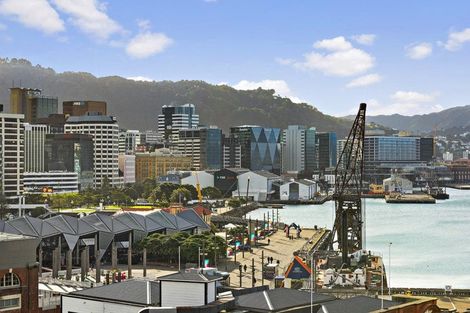 Photo of property in Portal Apartments, 7b/42 Cable Street, Te Aro, Wellington, 6011