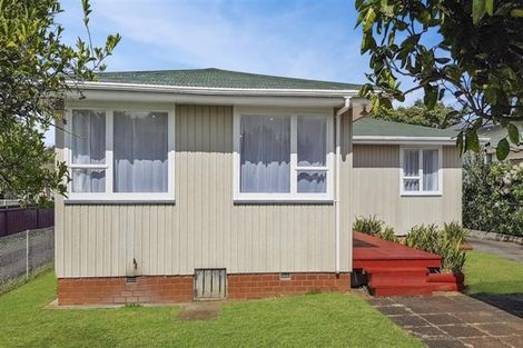 Photo of property in 13 Mcdivitt Street, Manurewa, Auckland, 2102