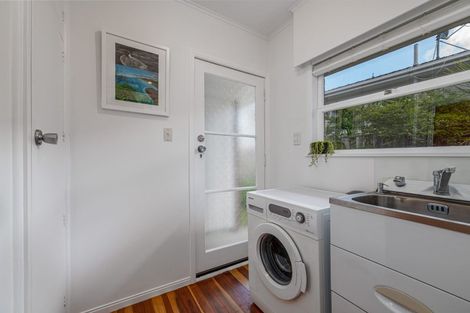 Photo of property in 40 Divich Avenue, Te Atatu South, Auckland, 0610