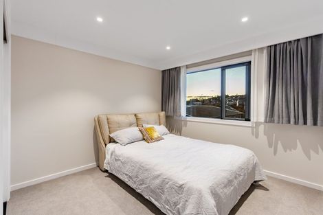 Photo of property in 4 Hanikura Street, Long Bay, Auckland, 0630