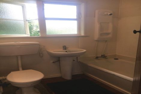 Photo of property in 8 Armitage Place, Fairfield, Hamilton, 3214