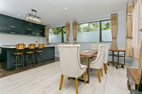 Photo of property in 11a Ludlow Terrace, Totara Vale, Auckland, 0627