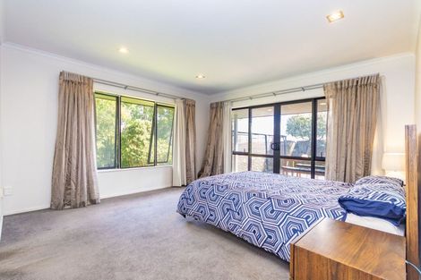 Photo of property in 29 Johnstone Drive, Fitzherbert, Palmerston North, 4410